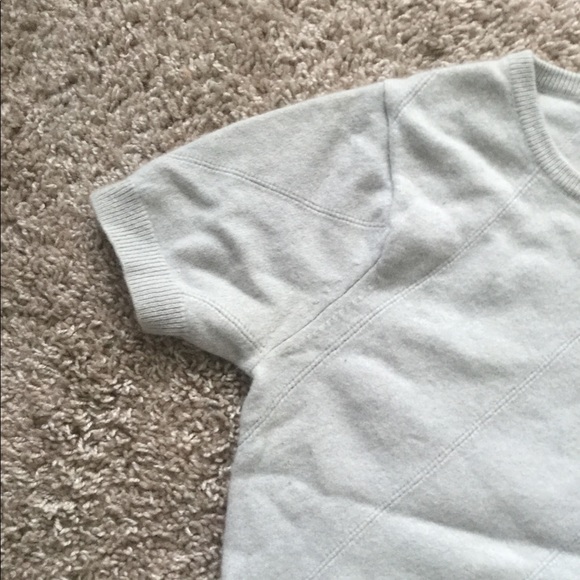 🔥🔥HOST PIC🔥🥰Neiman Marcus Cashmere Sweater - Picture 7 of 8